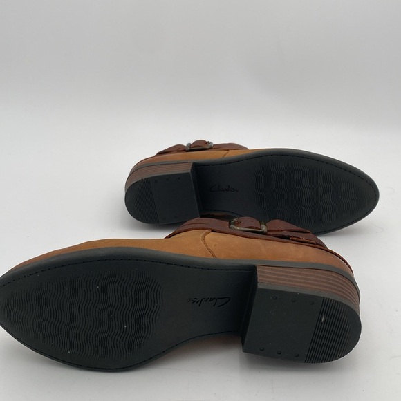 Clarks Tan and Brown Ankle Booties women 7M leather casual office retro Y2K - Picture 11 of 14